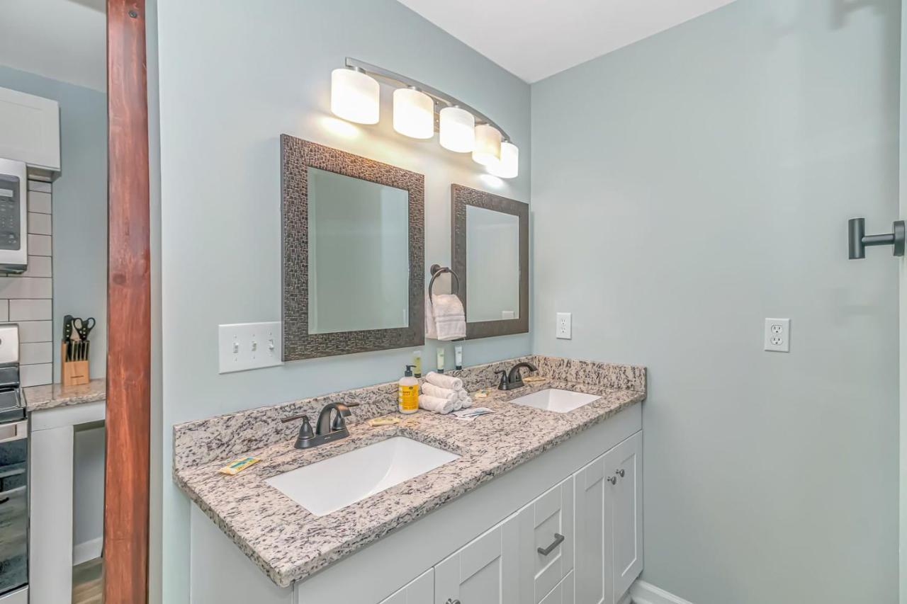 125 Atlantic Avenue Unit I - Pet Friendly! Walk To The Beach And Pier! 1Br -1Ba - Sleeps 2-4 Guests! マートルビーチ エクステリア 写真